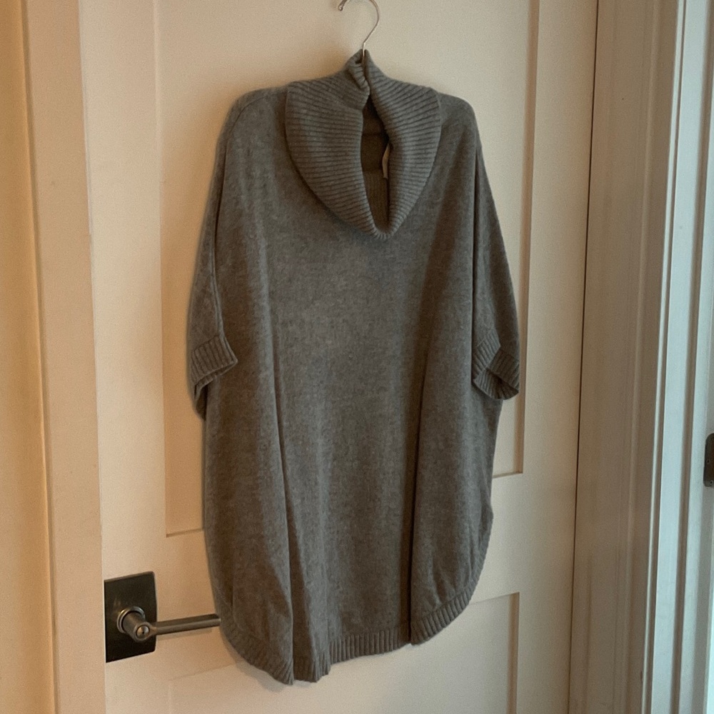 Nordstrom Casmere Short sleeve cowl neck sweater